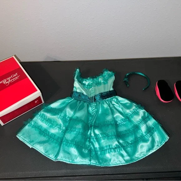American Girl Maryellen’s Birthday Dress - Retired Item - Picture 2 of 2